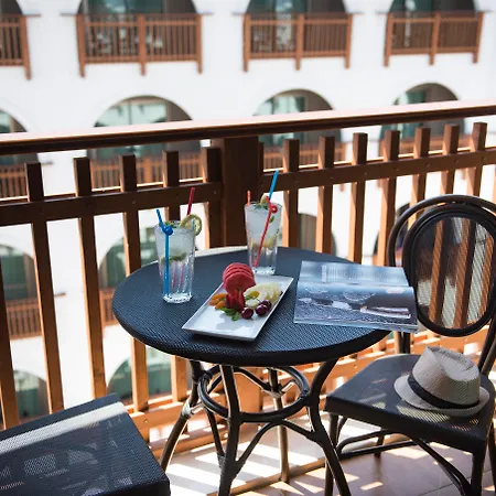 Quattro & 5* Konaklı