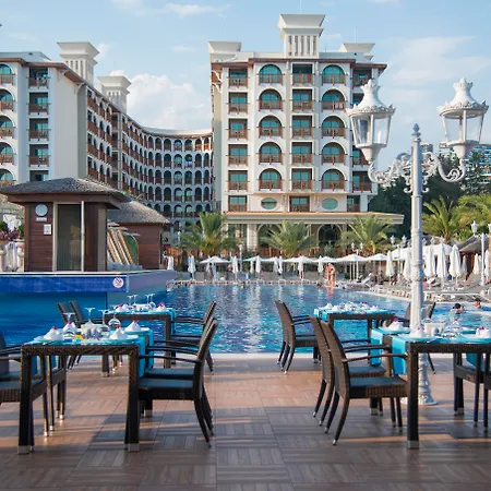 Hotel Quattro & Konaklı