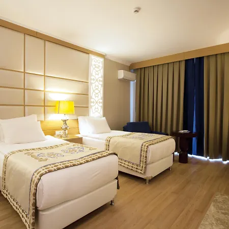 Quattro & 5* Konaklı