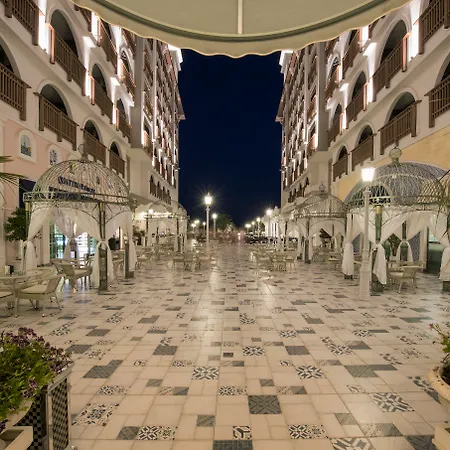 Quattro & 5* Konaklı