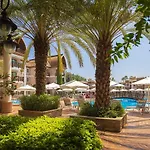 Quattro & Hotel Konaklı
