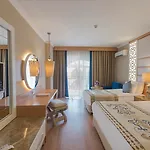 Quattro & 5* Konaklı