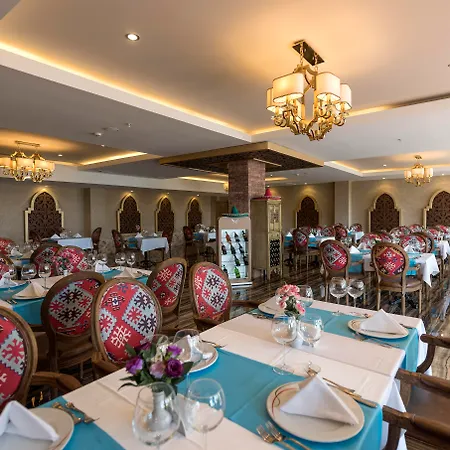 Otel Quattro & 5*
